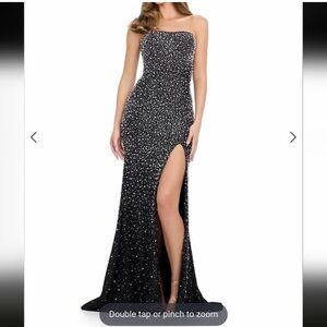 Elegant Black Strapless Prom Dress